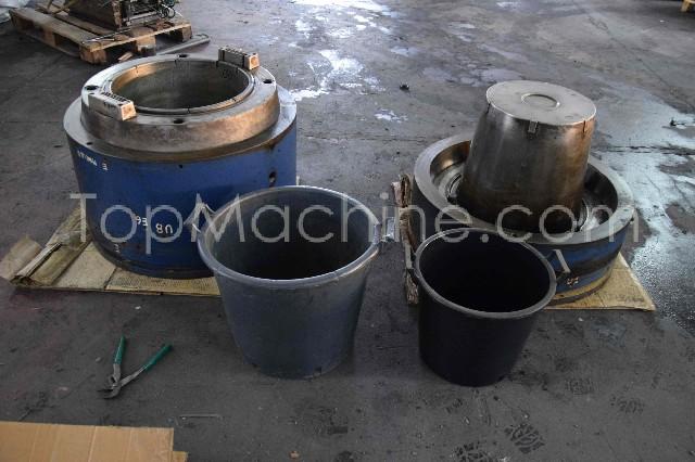 Used Moulds for PE/PP various pots Injection Moldes