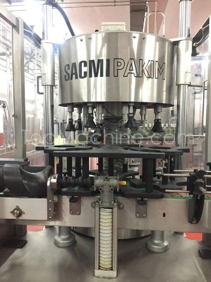 Used Sacmi Pakim 600 H3 S11 CECE Bibite e Liquidi Etichettatrice di bottiglie