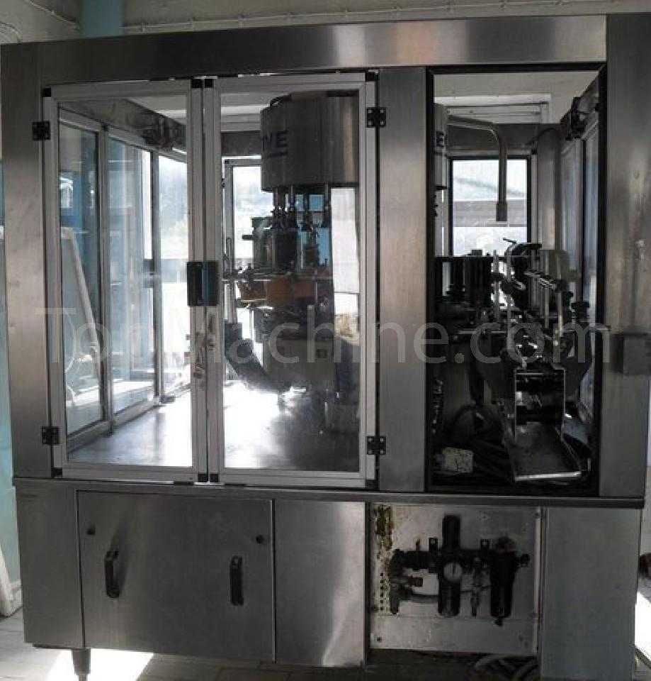 Used P.E. Labellers Executive 12T/D540/1S-2E Bibite e Liquidi Etichettatrice di bottiglie