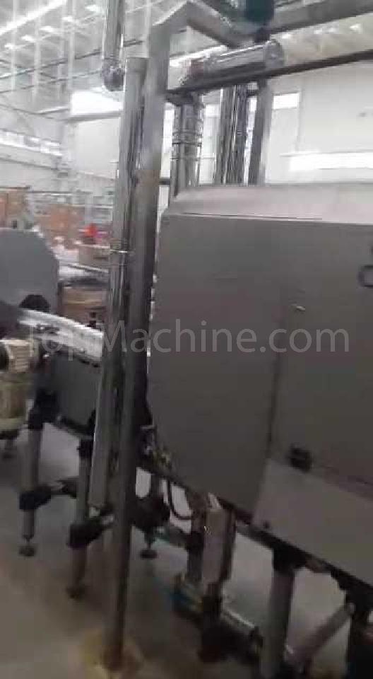 Used Fuji SA 3200 Beverages & Liquids Sleever