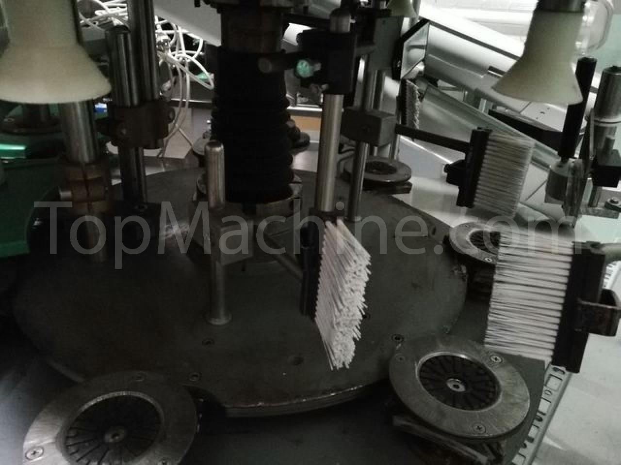 Used Cavagnino & Gatii CG 84 b3/6/7cv Bibite e Liquidi Etichettatrice di bottiglie