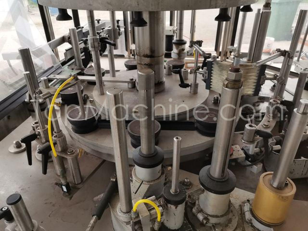 Used Cavagnino e Gatti CG72T3.9 Beverages & Liquids Labeller