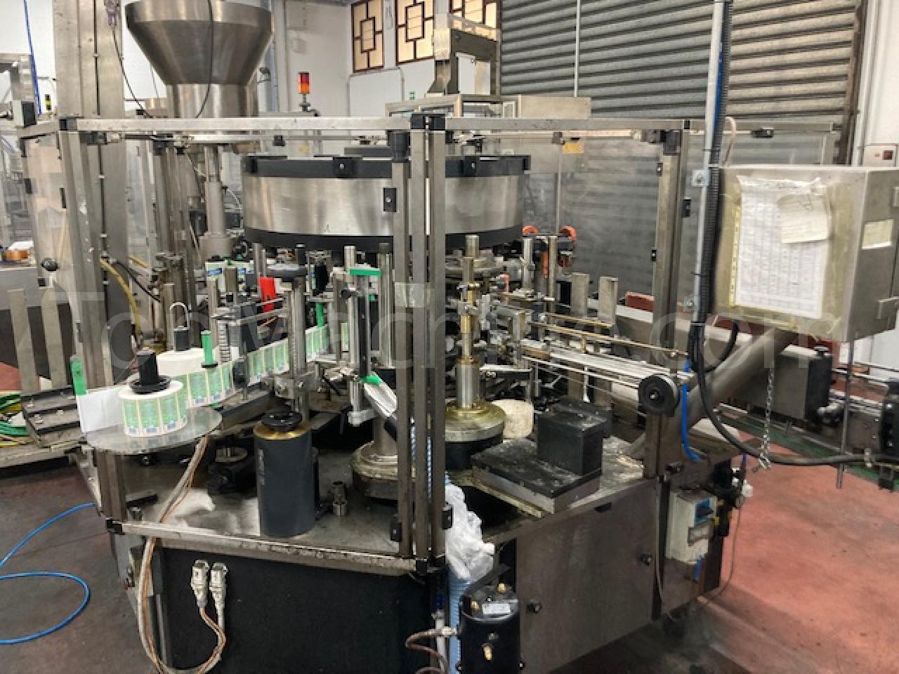 Used Cavagnino e Gatti 2/1 Beverages & Liquids Labeller