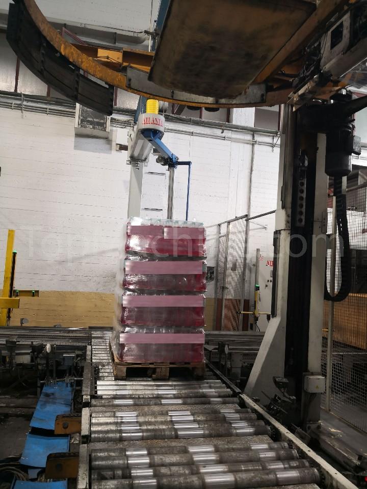 Used Robopac Genesis Beverages & Liquids Palletizer & Pallet wrapper