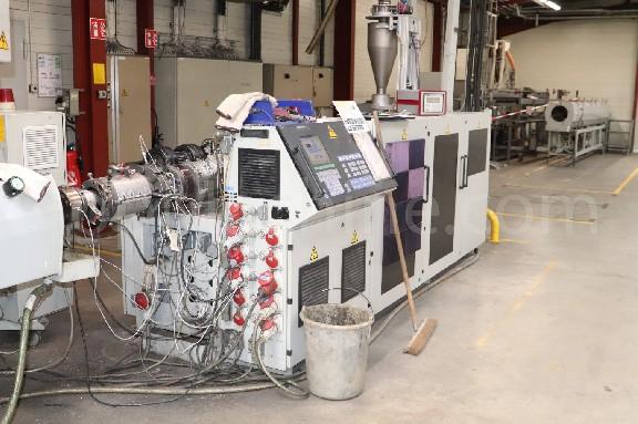 Used Krauss Maffei KME 1-90-30B  Extrusor para PE/PP