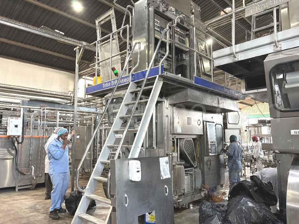 Used Tetra Pak TBA 8 1000Base  Enchimento asséptico
