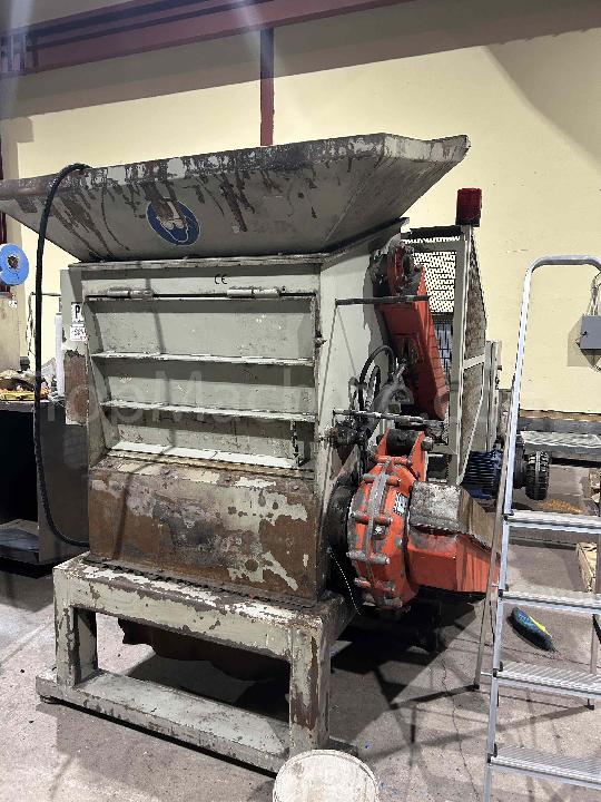 Used Lindner - Rapid 1000 450  Shredders